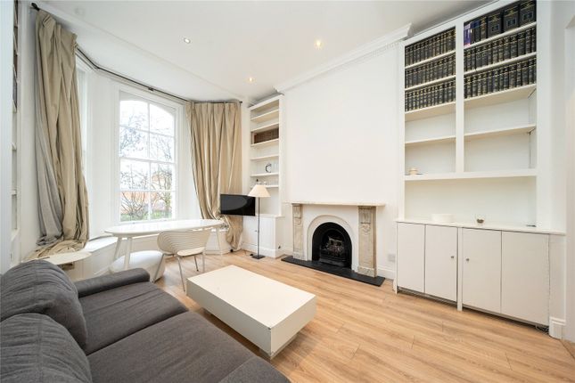 Flat for sale in St Charles Square, London