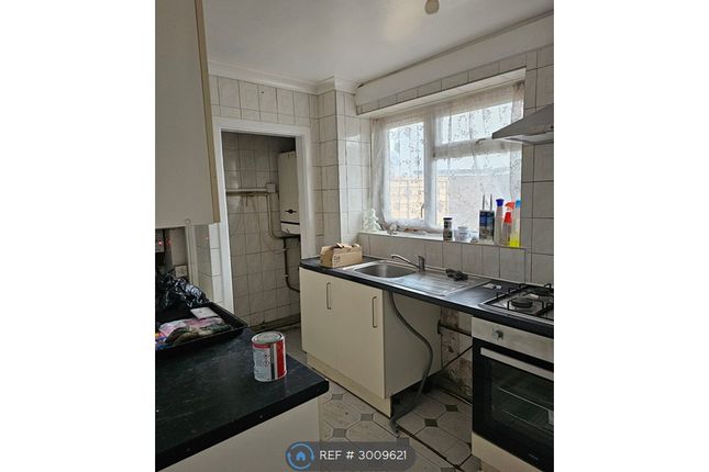 Flat, Thompson House The Broadway, Southall photo 2