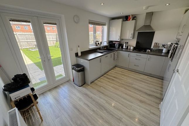 15, Dunnock Avenue, Thornton Cleveleys photo 2