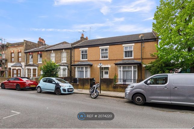 Thumbnail Terraced house to rent in Duncombe Road, London