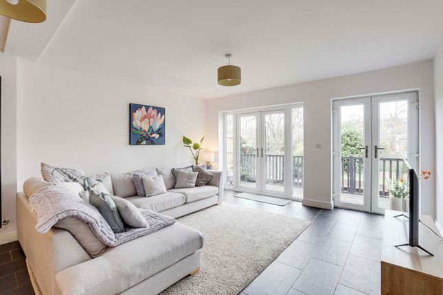 17b Dale Avenue, Nottingham photo 3
