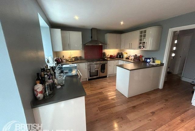 Bann Mee Suk, 27, Fairview Close, Southampton photo 3