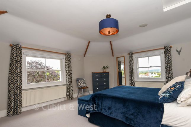 Upper Flat, Guildford Road, Dorking photo 4