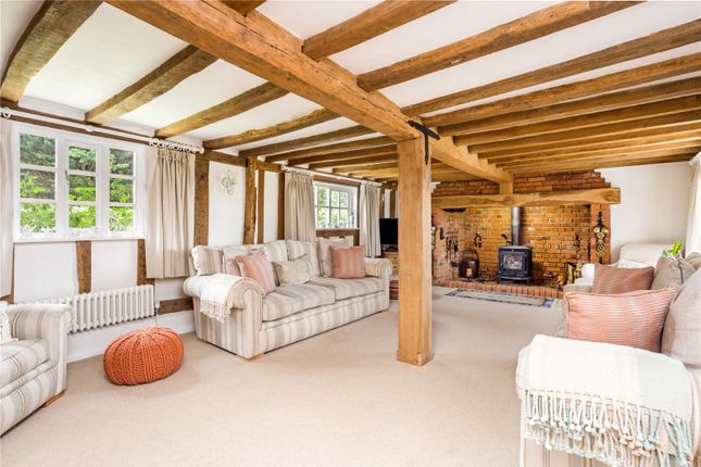 3 Bed Property For Sale In Gravesend Albury Ware