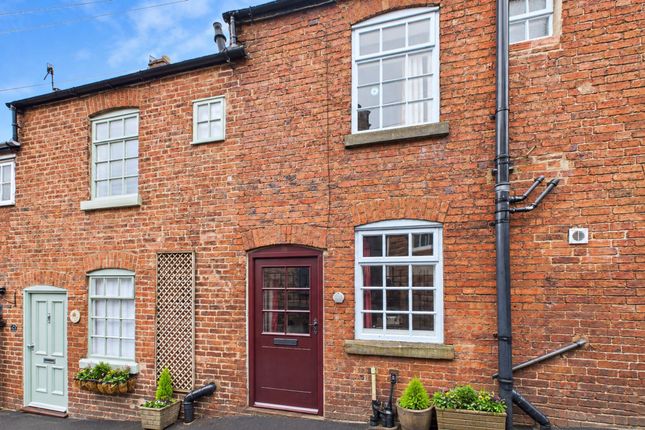 2-bed house on 16 Chapel Lane, Matlock, £175,000