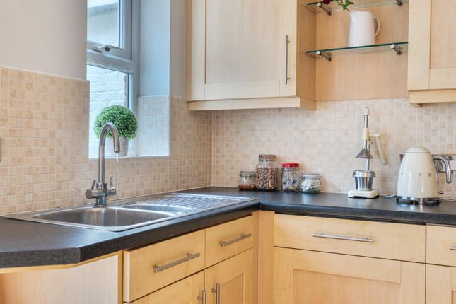 10, Woodland Drive, Wetherby photo 3