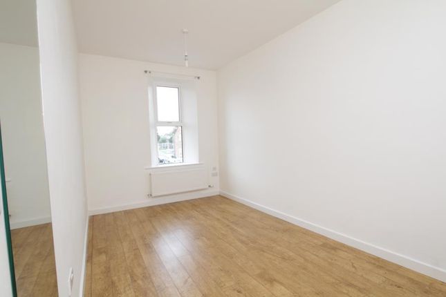 Flat 2 Coronation House, Myrtle Hill, Bristol photo 4
