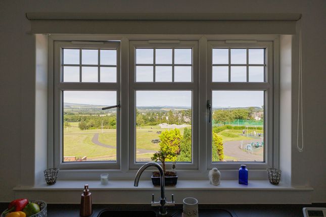 5, Johnston Crescent, Lochgelly photo 4