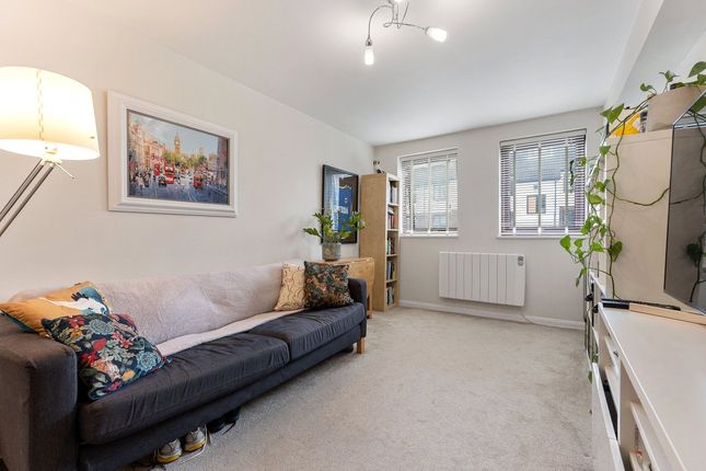 Flat for sale in Burnell Road, Sutton, Surrey