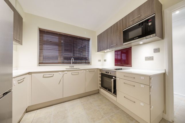 Flat for sale in Argyle Road, Ealing