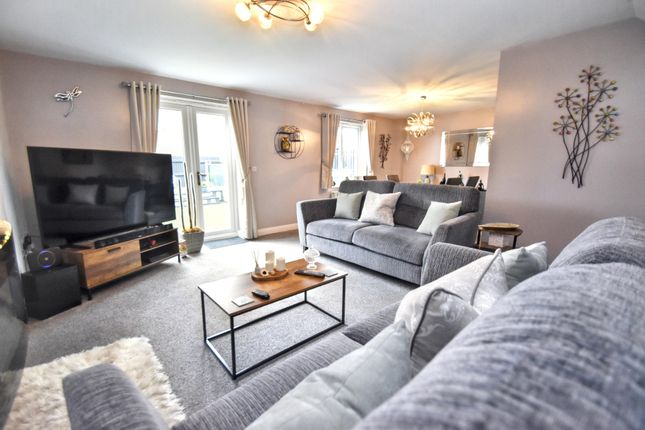 4, Hares Close, Skegness photo 4