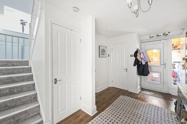 9, Lycrome Lane, Chesham photo 3