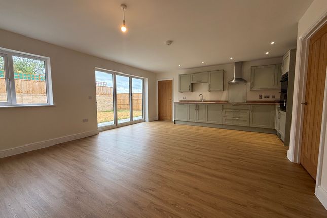 8 The Rookery, Ipswich photo 2
