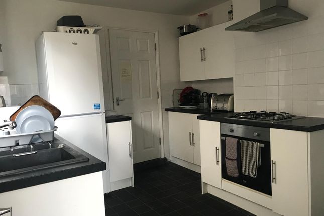 Shared accommodation to rent in 122 High Street, Eastleigh