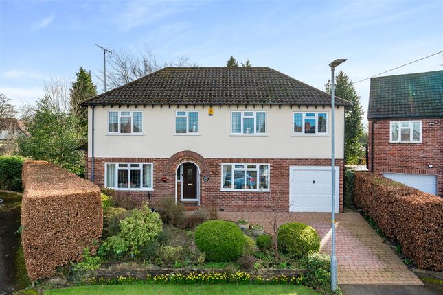 Thumbnail Detached house for sale in Manor Close, Wilmslow