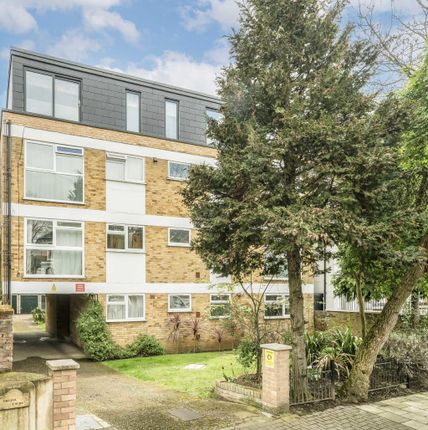 Flat for sale in Cambridge Road North, London