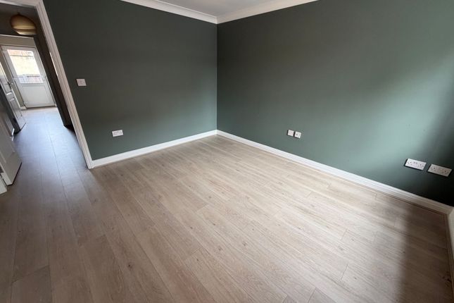 6, Apple Tree Gardens, Blackpool photo 5