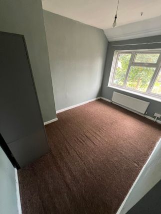 165, Reede Road, Dagenham photo 4