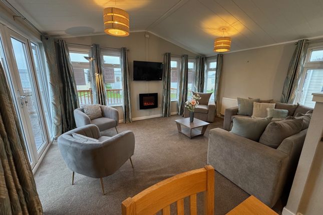 2, Solent Breezes Holiday Park, Warsash, Southampton photo 2