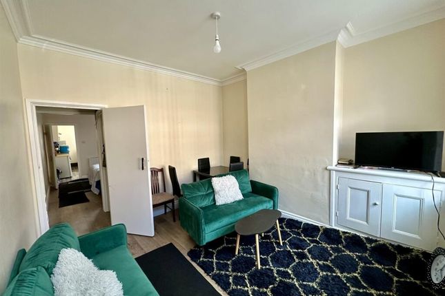 118, Dunton Street, Leicester photo 2