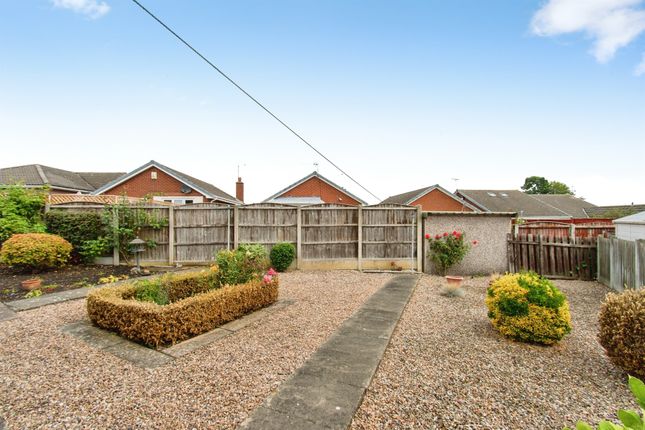 24, St. Andrews Drive, Pontefract photo 2