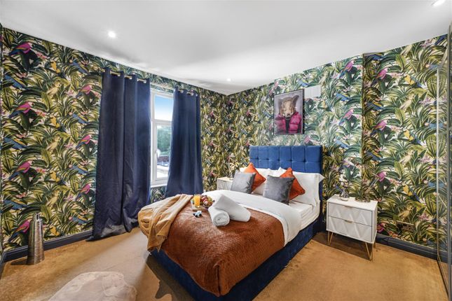 13B, Great North Way, London photo 3