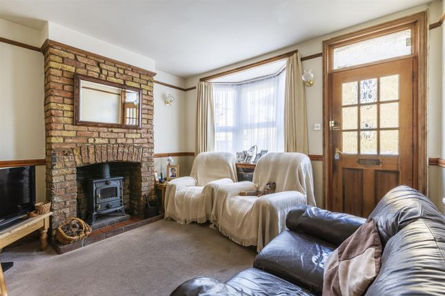 32, Cambridge Road, Faversham photo 3