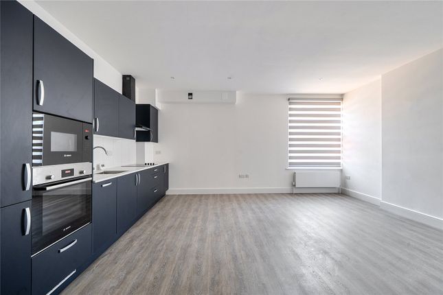 Studio flat on Flat 6, 96-98, Shoot Up Hill, London, £1,500/mo