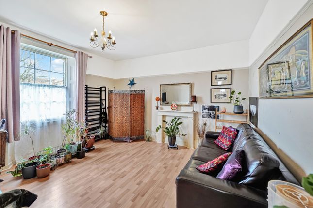 93E, Denmark Hill, Camberwell photo 3