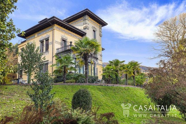 Villa for sale in Stresa, Piemonte, Italy