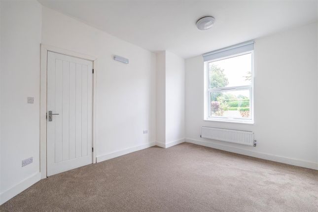 238, Spendmore Lane, Chorley photo 5
