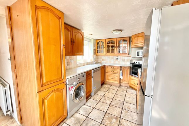 4 Hillary Drive, Crewe photo 2