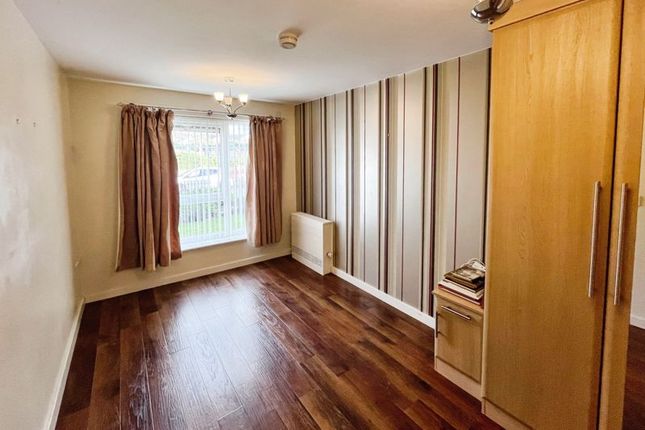 1 Manor Gardens, Hough Fold Way, Bolton photo 3