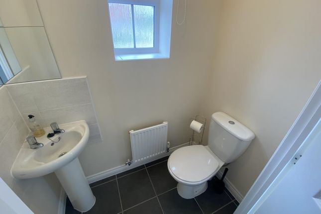 100, Cherry Tree Drive, Coventry photo 4