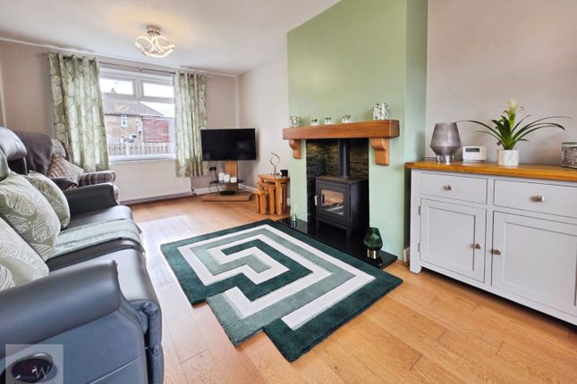 2, Rydal Avenue, Baildon photo 4