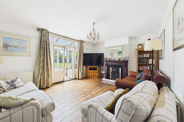 71, Finborough Road, Stowmarket photo 3