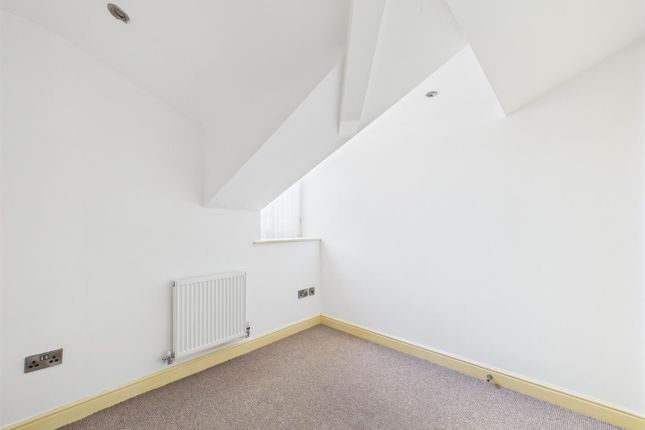Flat 6 Toronto Court, Wirral photo 4