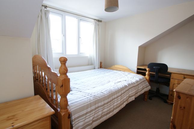 Terraced house to rent in Royal Park Road, Hyde Park, Leeds