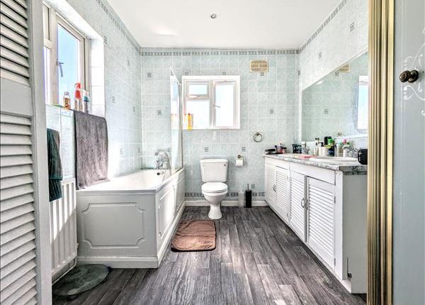 21, Maybury Street, London photo 4
