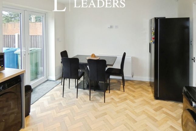 109, Doncaster Road, Worksop photo 4