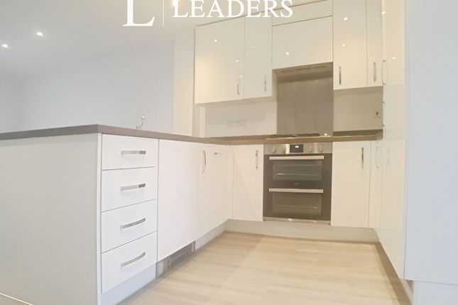 68, Great Leighs, Bourne photo 2