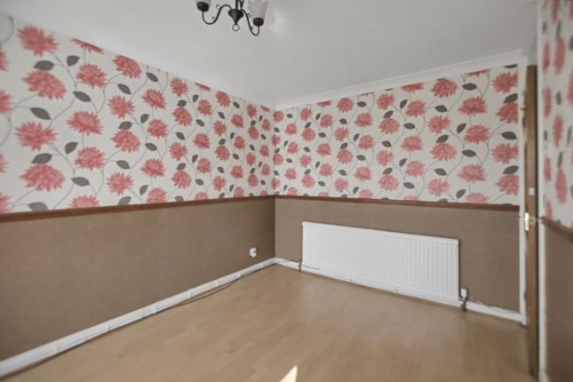10, Ferrara Close, Barnsley photo 4