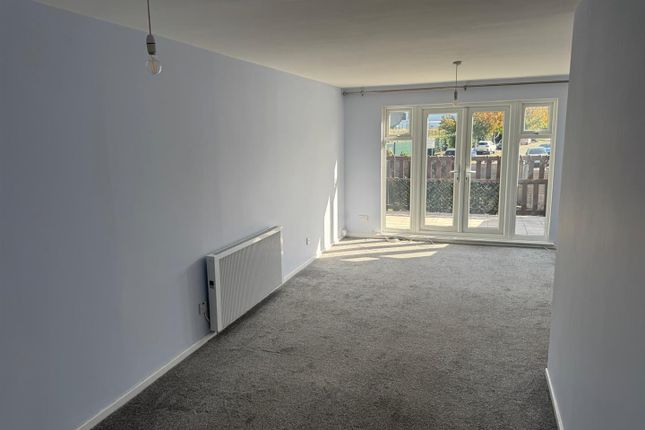 176D, Brentwood Road, Romford photo 5