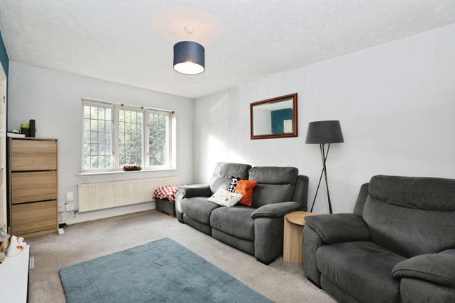 18, Ellingham Way, Northwich photo 4