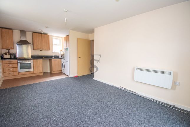 Flat for sale in Brompton Road, Hamilton, Leicester