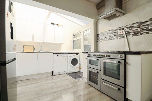 3, Devon Place, Cardiff photo 4