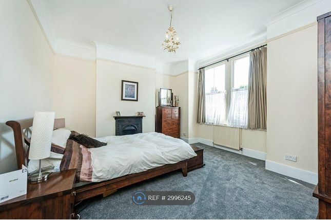 Byton Road, Tooting, London photo 5