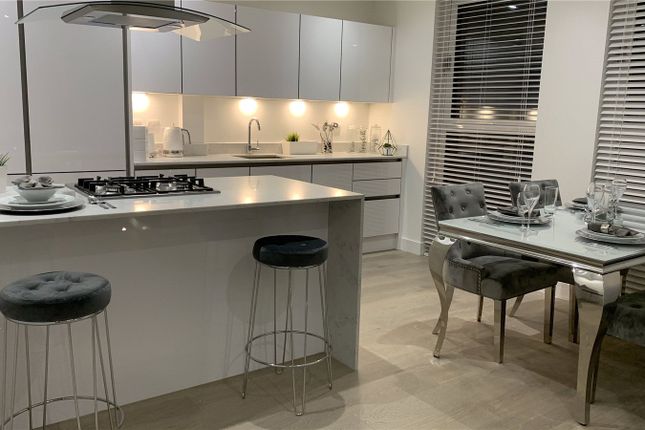 Flat 12,, Heathland House, Ickenham photo 2
