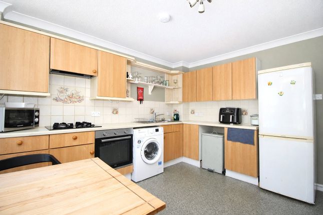 1 Saxon Mews,, Draymans Way, Alton photo 2