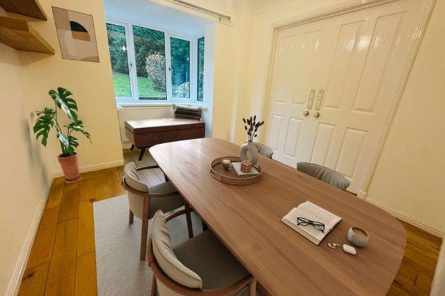 2, Miller Close, Newport photo 5